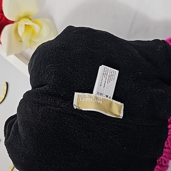 Michael Kors Deep Furchisa  Beanie - Picture 3 of 5